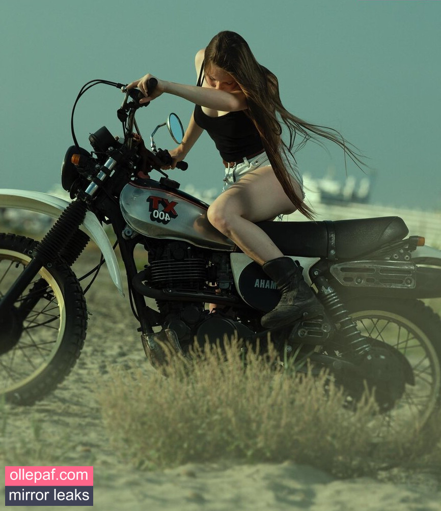 Latest Leaks Affe auf Bike Nude #352 - Fapello