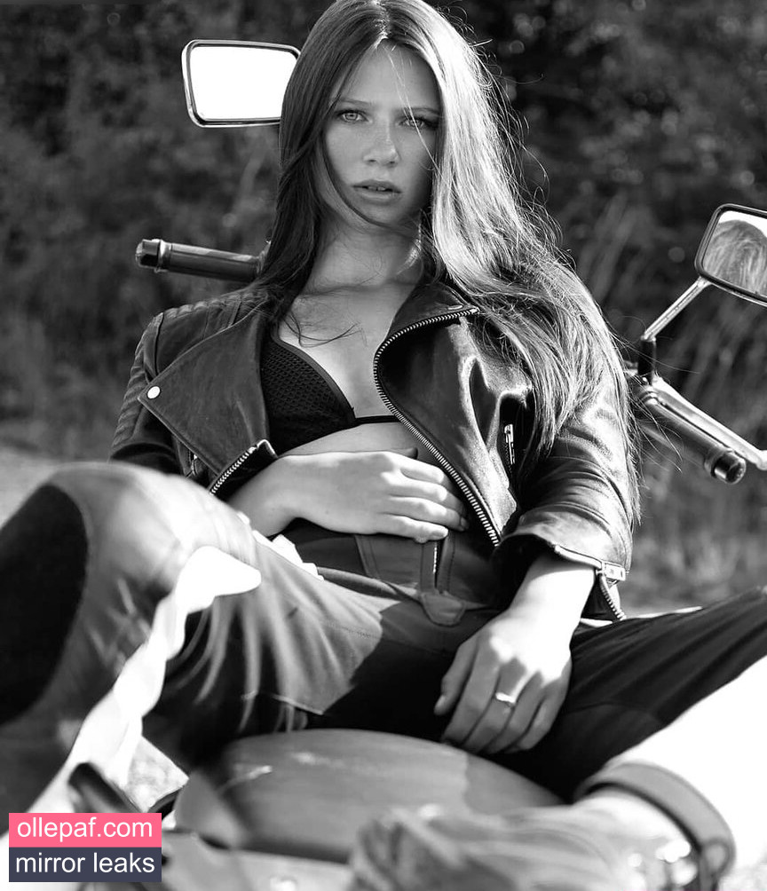 Latest Leaks Affe auf Bike Nude #543 - Fapello