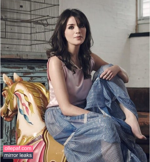 Latest Leaks Aisling Bea Nude #103 - Fapello