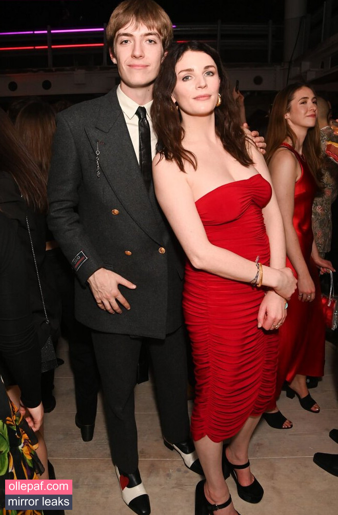 Latest Leaks Aisling Bea Nude #33 - Fapello