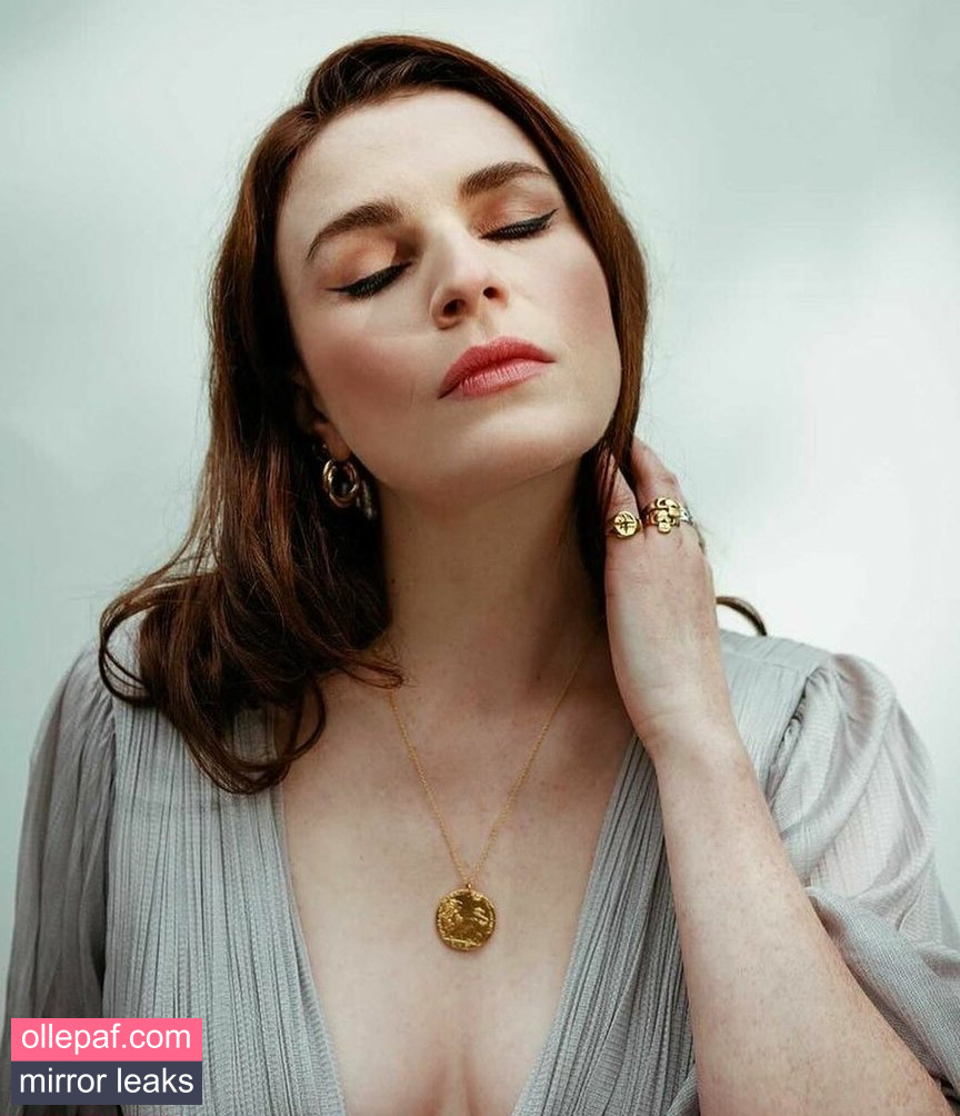 Latest Leaks Aisling Bea Nude #64 - Fapello