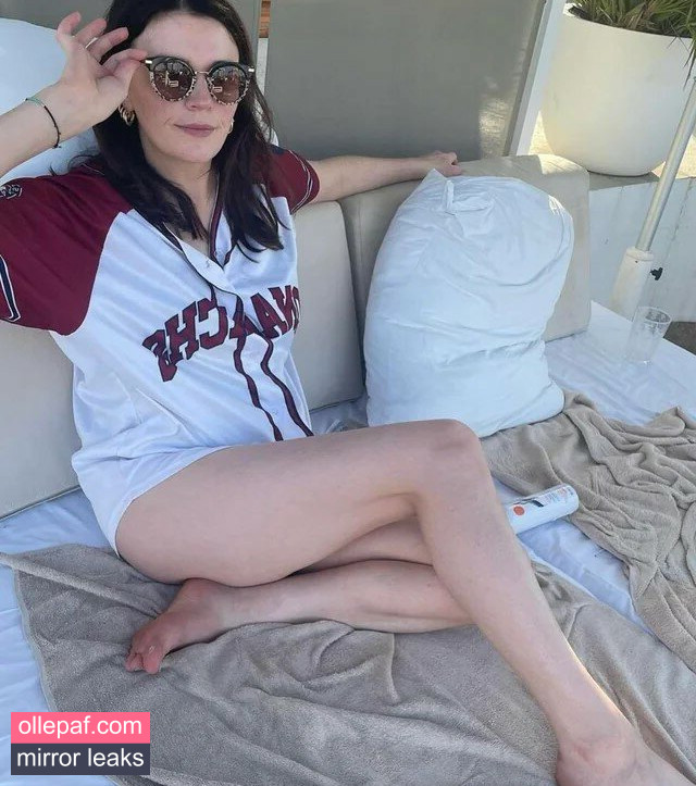 Latest Leaks Aisling Bea Nude #75 - Fapello