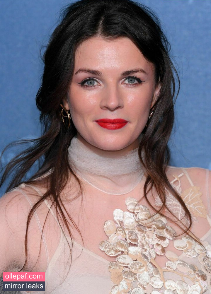 Latest Leaks Aisling Bea Nude #96 - Fapello