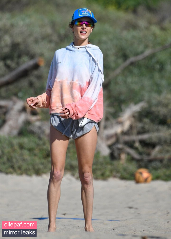 Latest Leaks Alessandra Ambrosio Nude #1295 - Fapello
