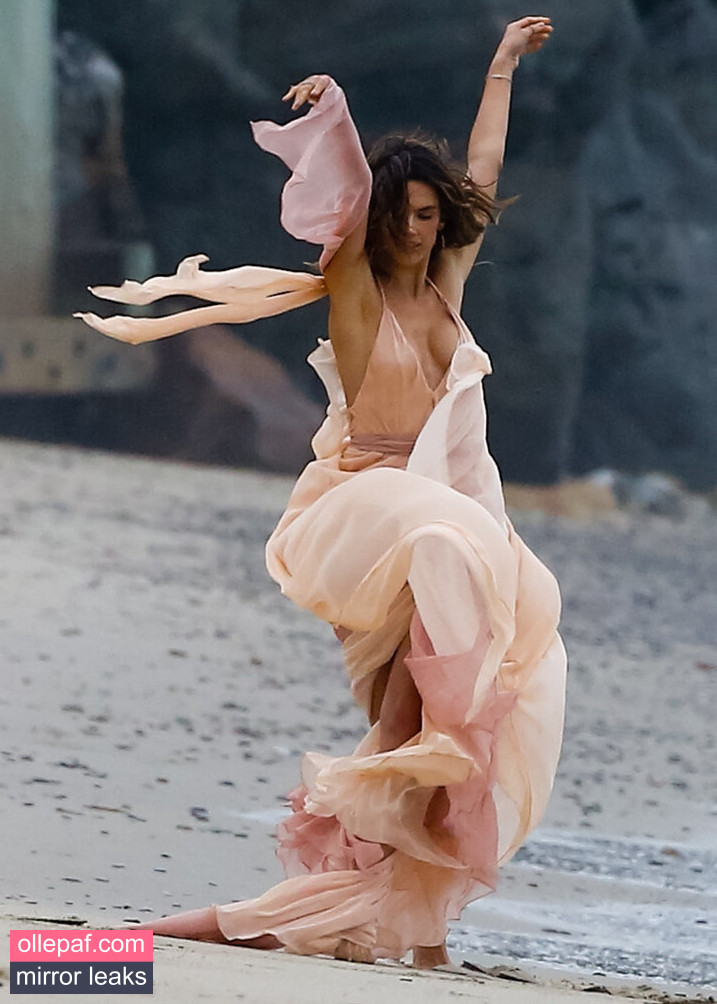 Latest Leaks Alessandra Ambrosio Nude #1395 - Fapello