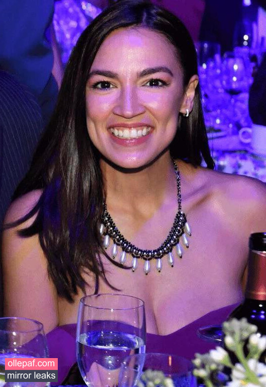 Alexandria Ocasio-Cortez Nude Leaks OnlyFans #33 - Fapello