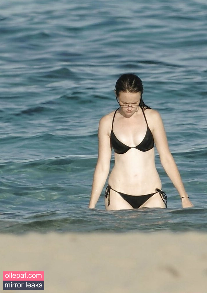 Latest Leaks Alexis Bledel Nude #94 - Fapello