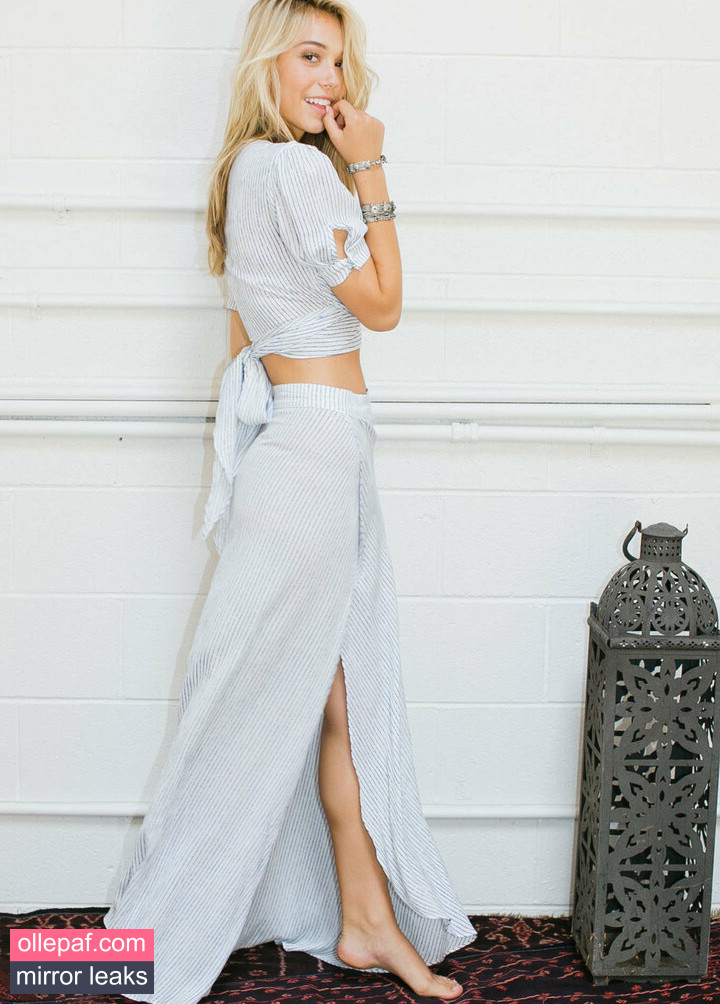 Latest Leaks Alexis Ren Nude #1125 - Fapello