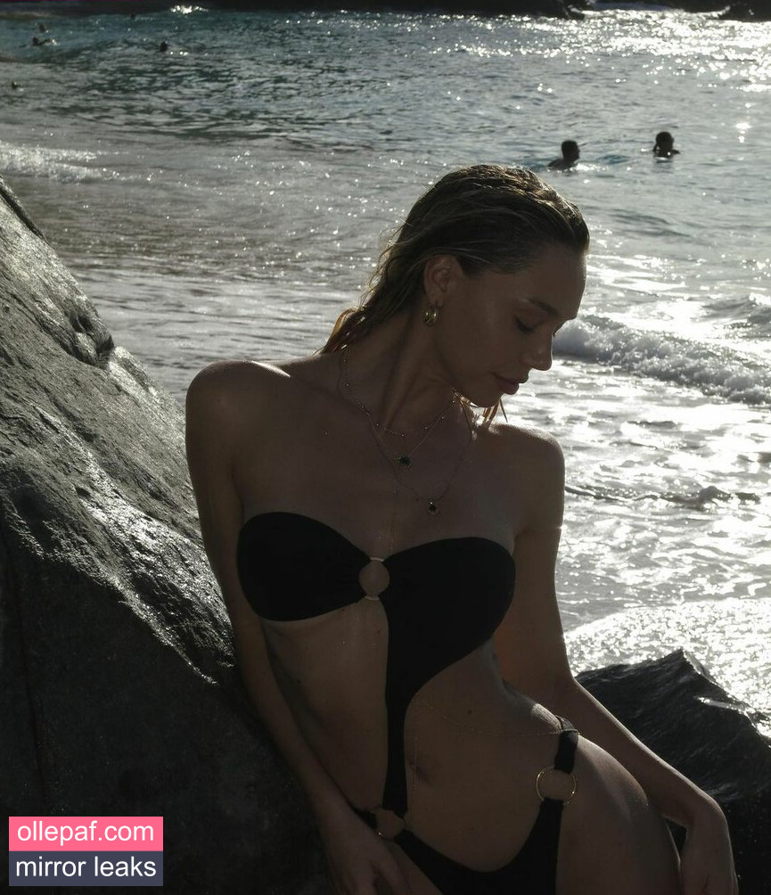 Latest Leaks Alexis Ren Nude #1140 - Fapello