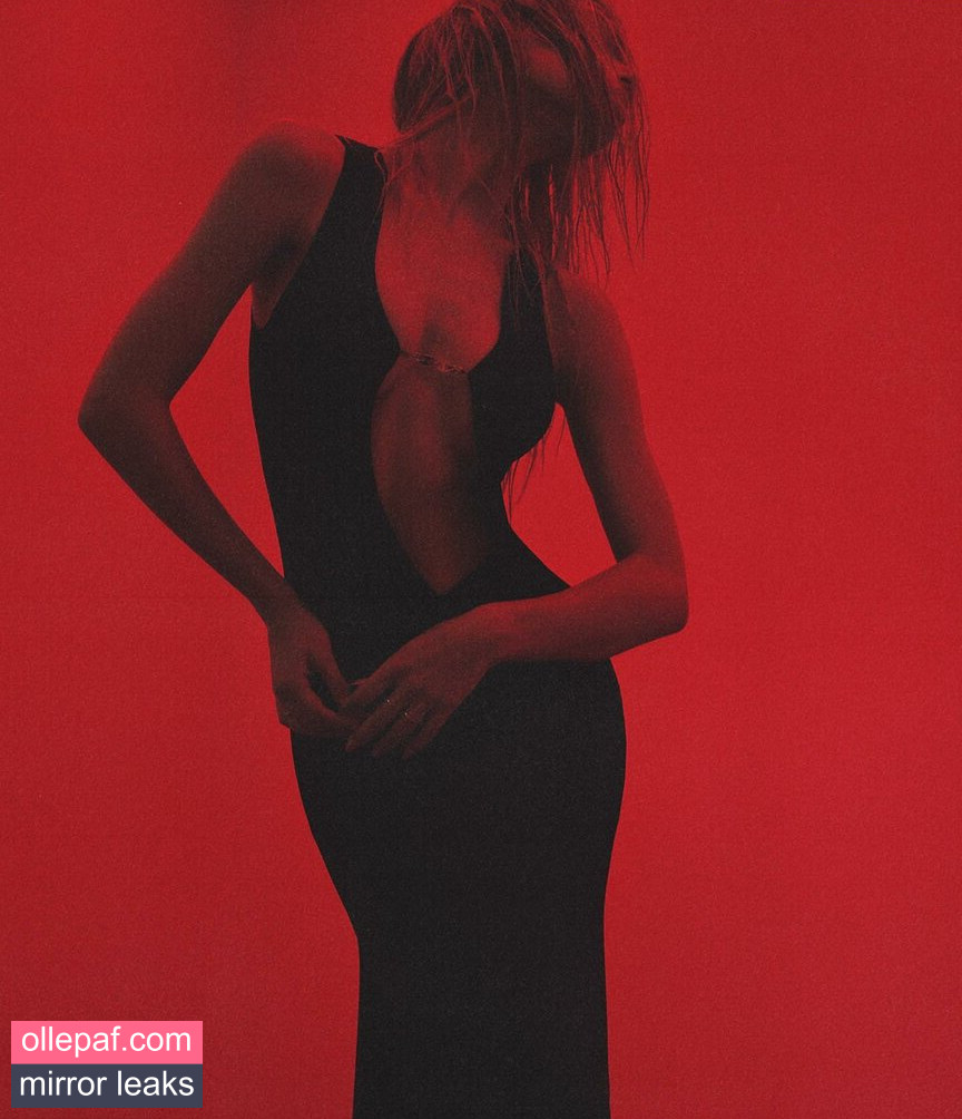 Latest Leaks Alexis Ren Nude #1179 - Fapello