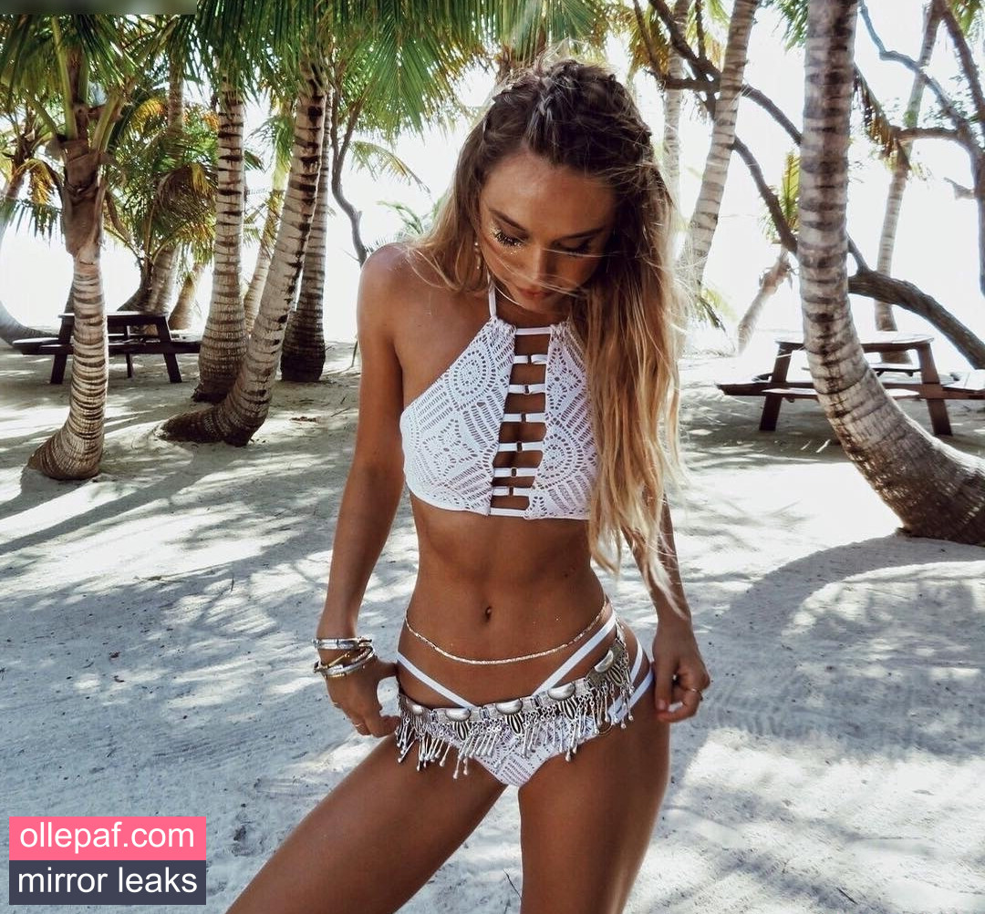 Latest Leaks Alexis Ren Nude #764 - Fapello