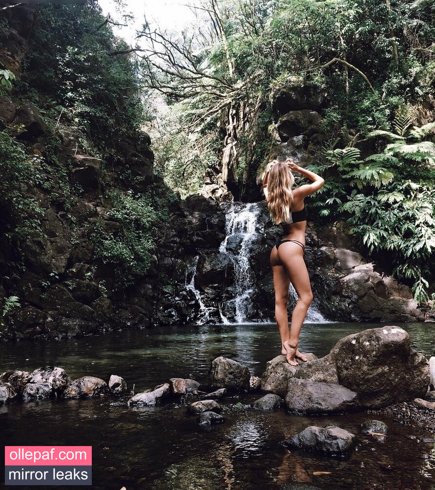 Latest Leaks Alexis Ren Nude #783 - Fapello