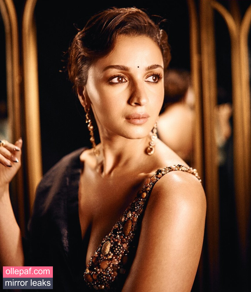 Latest Leaks Alia Bhatt Nude #29 - Fapello
