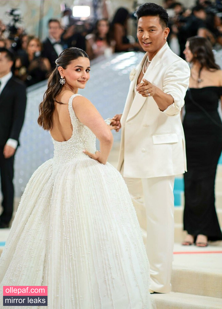 Latest Leaks Alia Bhatt Nude #43 - Fapello