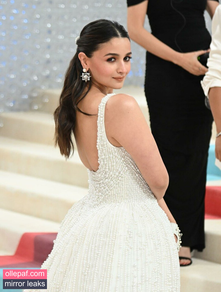 Latest Leaks Alia Bhatt Nude #46 - Fapello