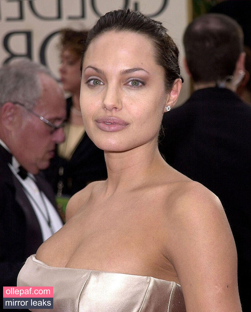Latest Leaks Angelina Jolie Nude #236 - Fapello