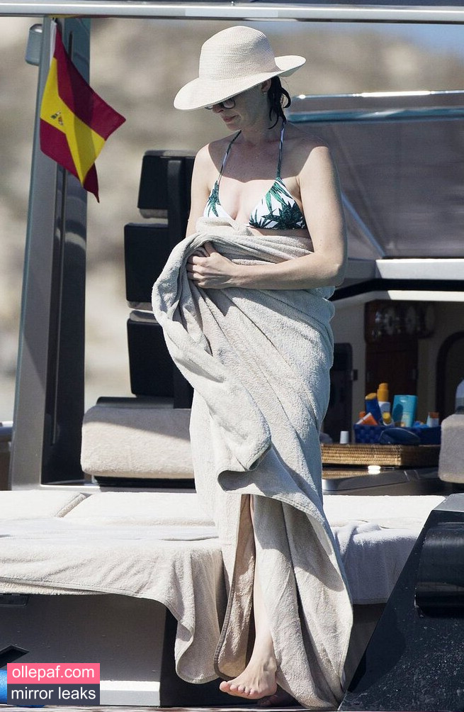 Latest Leaks Anne Hathaway Nude #1444 - Fapello