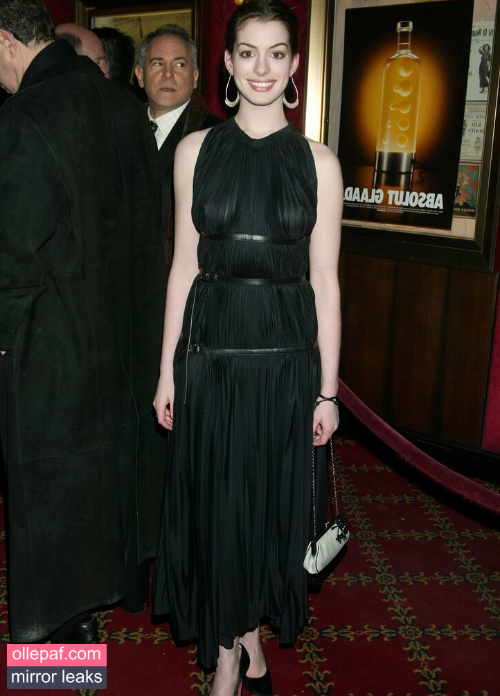 Latest Leaks Anne Hathaway Nude #1446 - Fapello