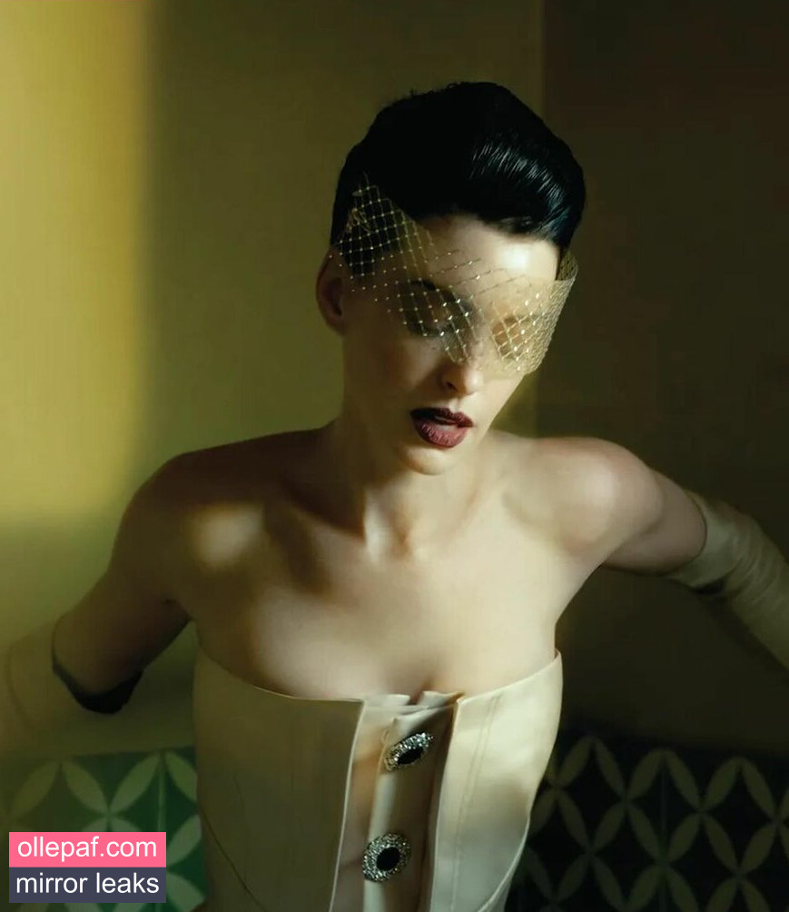 Anne Hathaway Nude Leaks OnlyFans #975 - Fapello