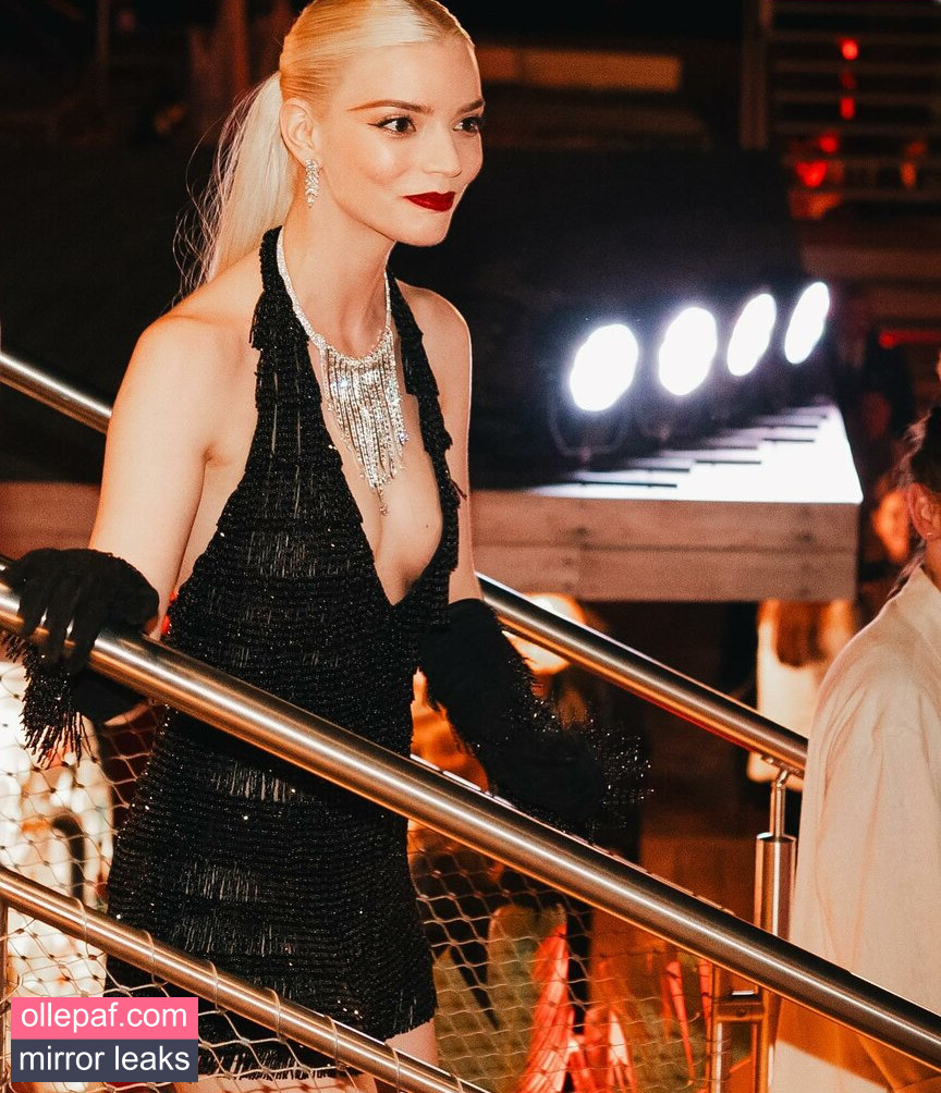 Latest Leaks Anya Taylor-Joy Nude #1211 - Fapello
