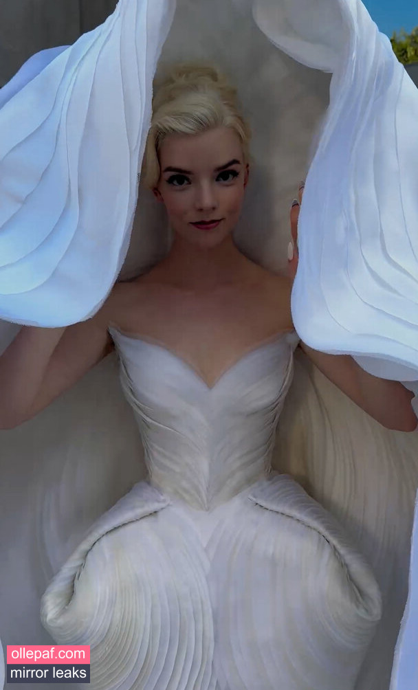 Latest Leaks Anya Taylor-Joy Nude #1318 - Fapello