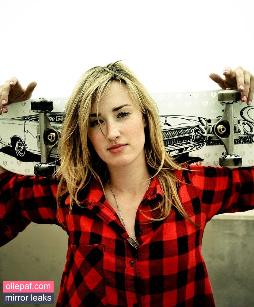 Latest Leaks Ashley Johnson Nude #229 - Fapello