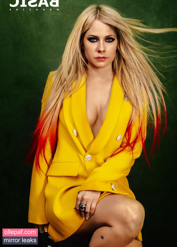 Latest Leaks Avril Lavigne Nude #1018 - Fapello