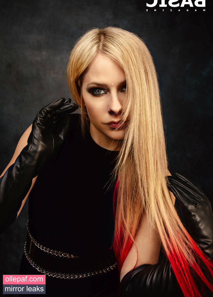 Latest Leaks Avril Lavigne Nude #1029 - Fapello