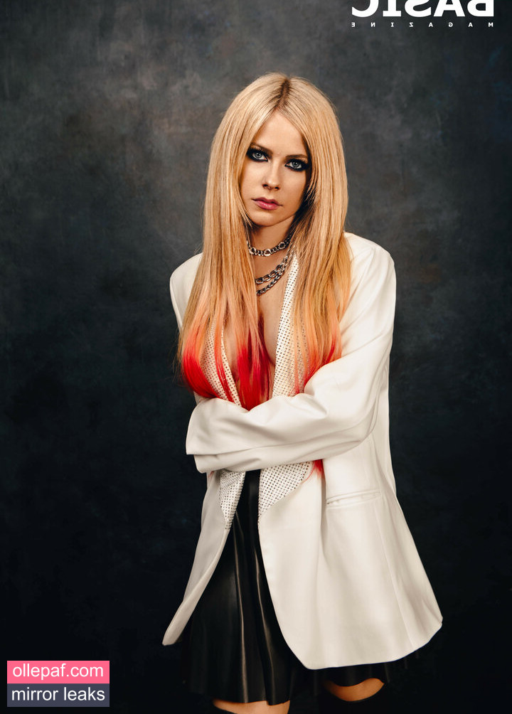 Latest Leaks Avril Lavigne Nude #1030 - Fapello