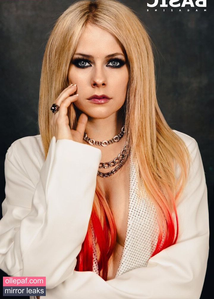 Latest Leaks Avril Lavigne Nude #1031 - Fapello