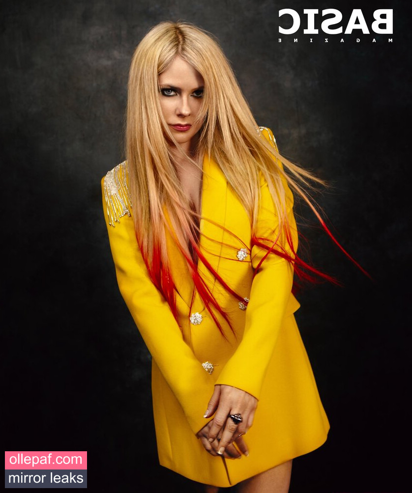 Latest Leaks Avril Lavigne Nude #1032 - Fapello