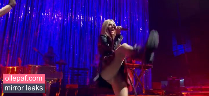 Latest Leaks Avril Lavigne Nude #1036 - Fapello