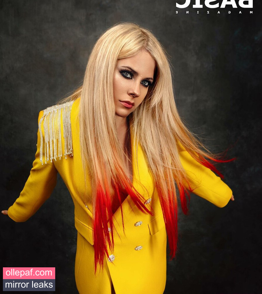 Latest Leaks Avril Lavigne Nude #1042 - Fapello