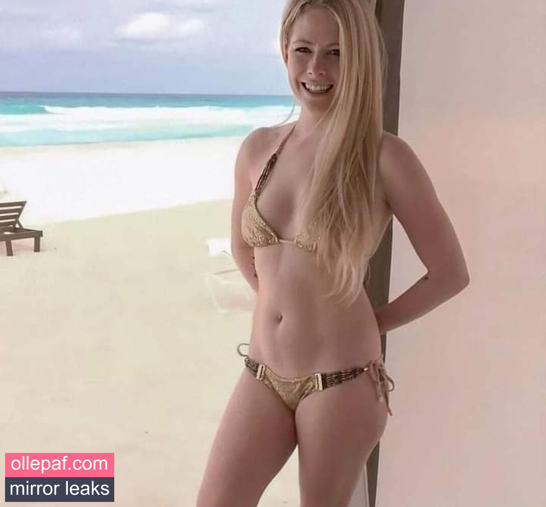Latest Leaks Avril Lavigne Nude #269 - Fapello