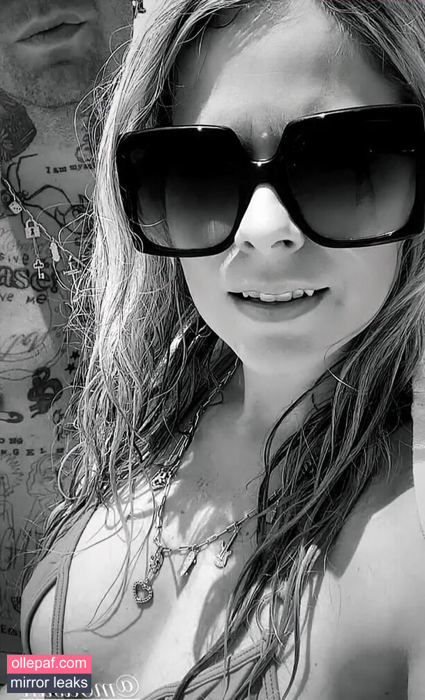 Latest Leaks Avril Lavigne Nude #28 - Fapello
