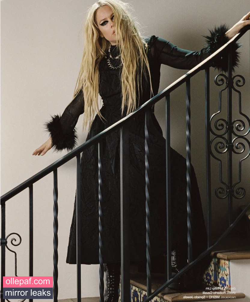 Latest Leaks Avril Lavigne Nude #286 - Fapello