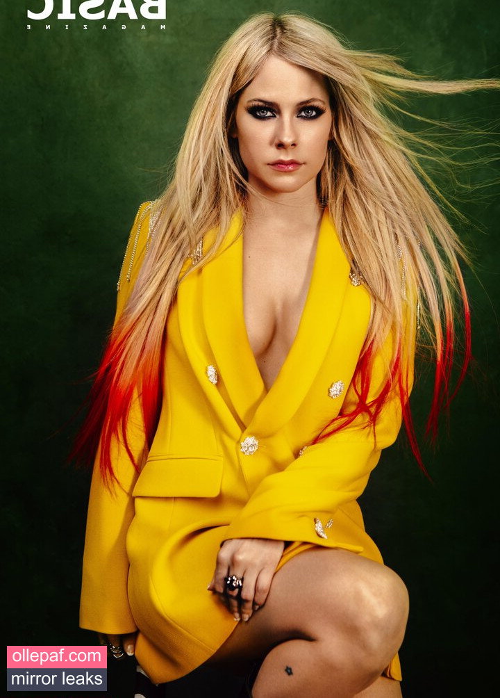 Latest Leaks Avril Lavigne Nude #310 - Fapello