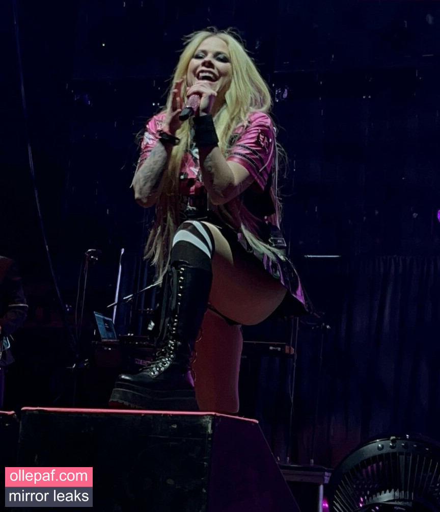Latest Leaks Avril Lavigne Nude #366 - Fapello