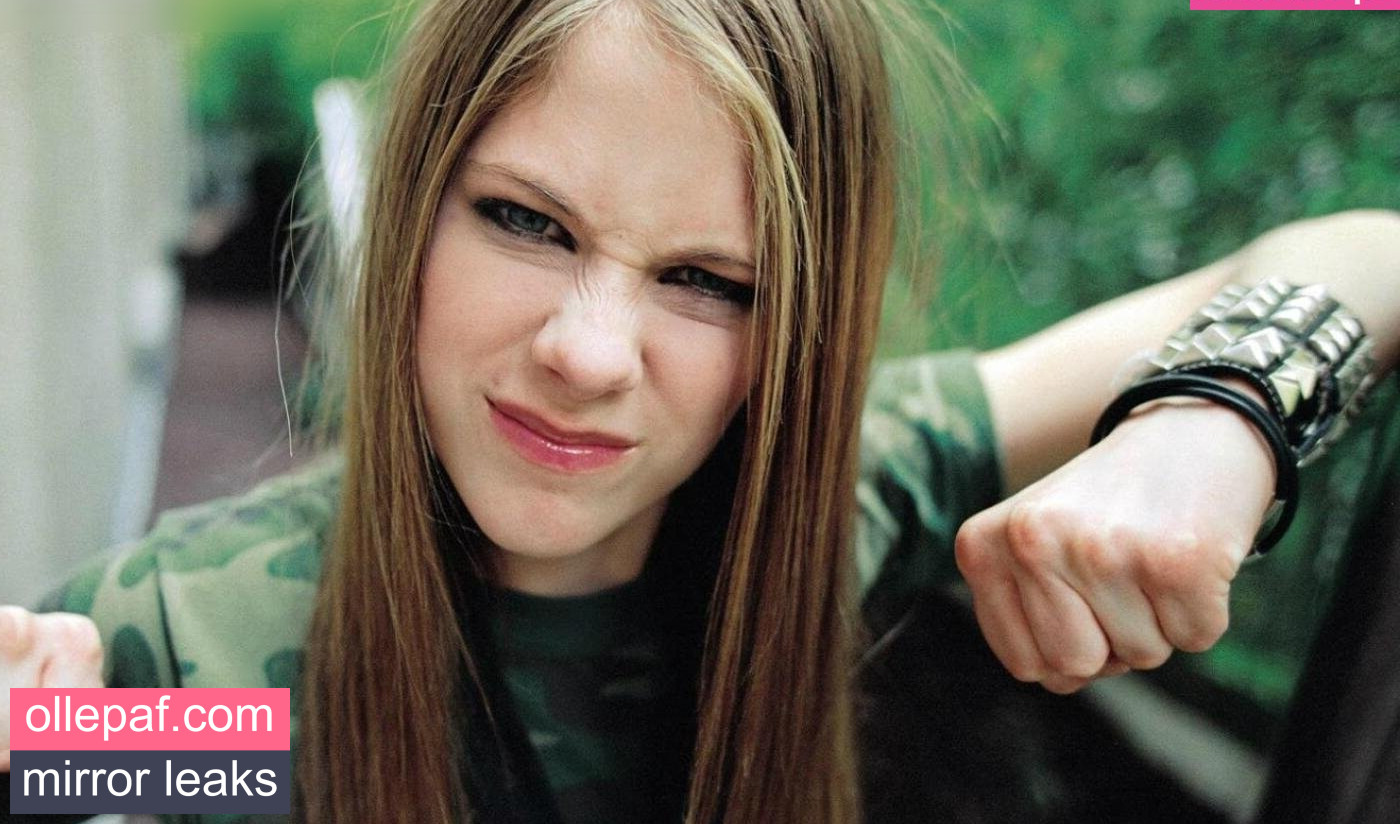 Latest Leaks Avril Lavigne Nude #420 - Fapello