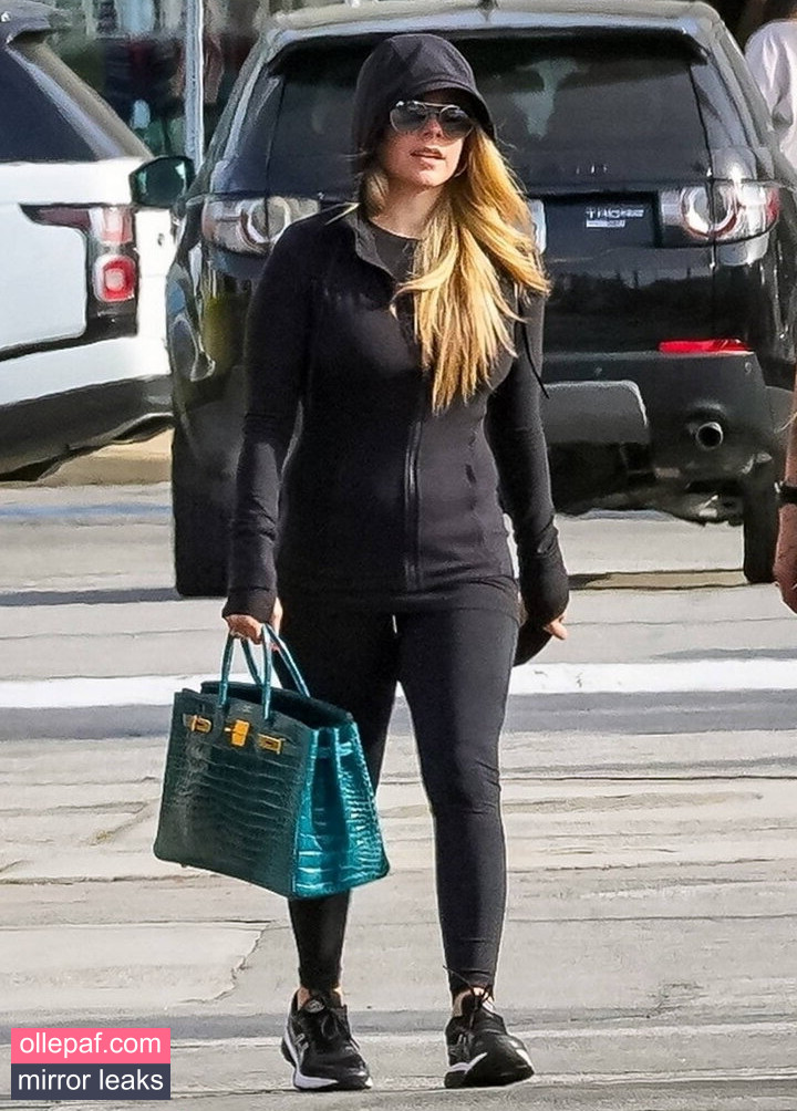Latest Leaks Avril Lavigne Nude #434 - Fapello