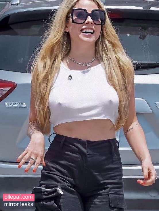 Latest Leaks Avril Lavigne Nude #441 - Fapello