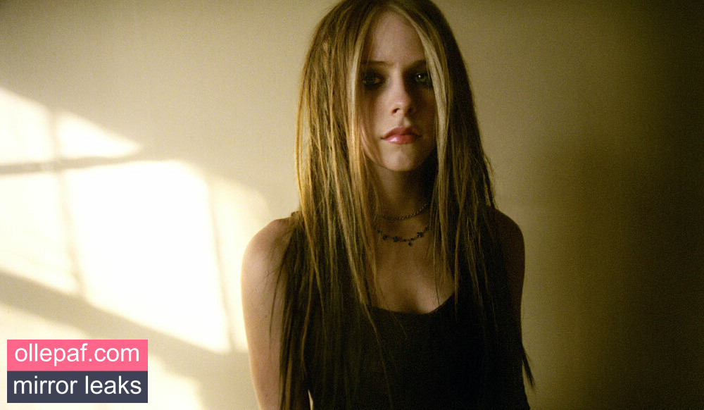 Latest Leaks Avril Lavigne Nude #530 - Fapello