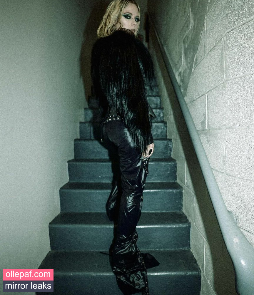 Latest Leaks Avril Lavigne Nude #567 - Fapello