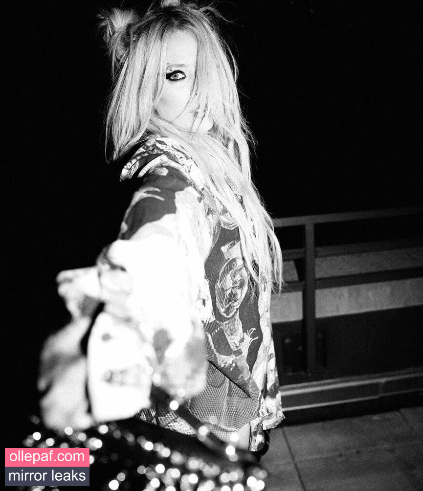 Latest Leaks Avril Lavigne Nude #584 - Fapello