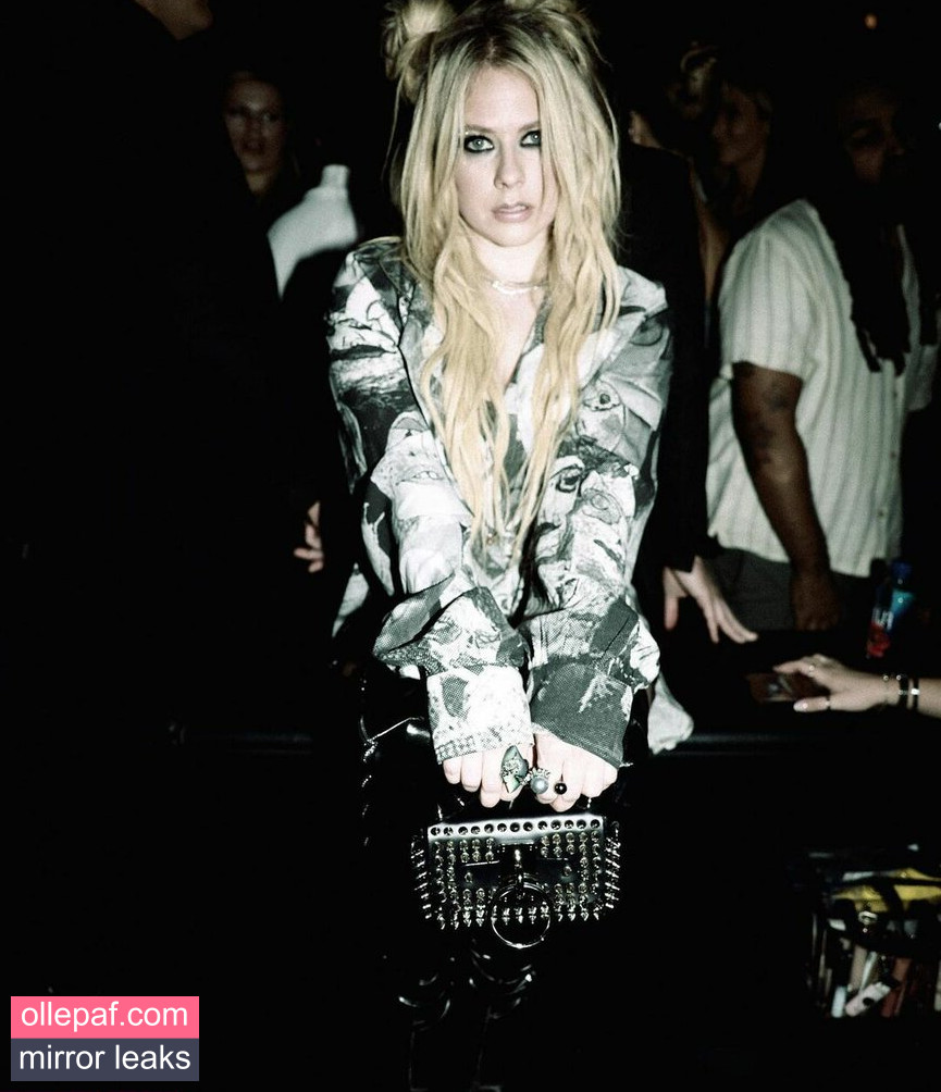 Latest Leaks Avril Lavigne Nude #585 - Fapello