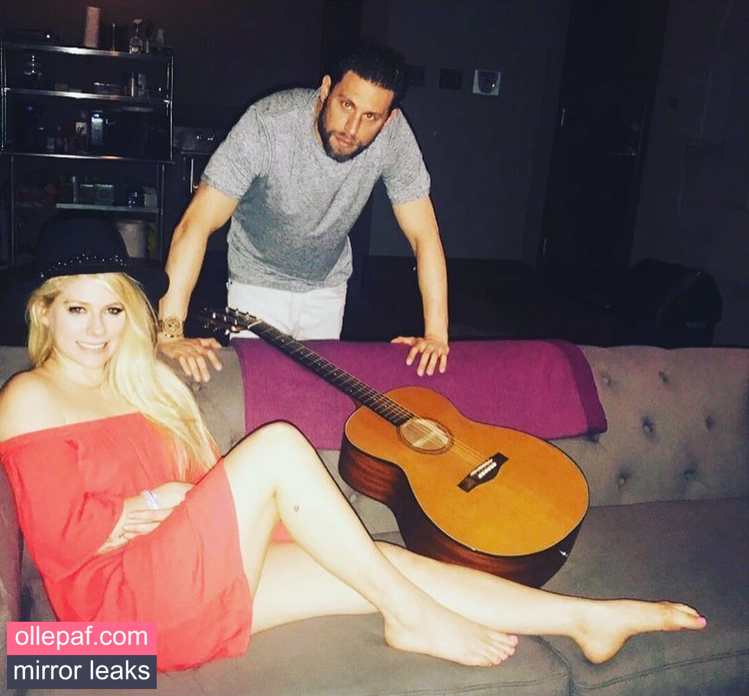 Latest Leaks Avril Lavigne Nude #589 - Fapello
