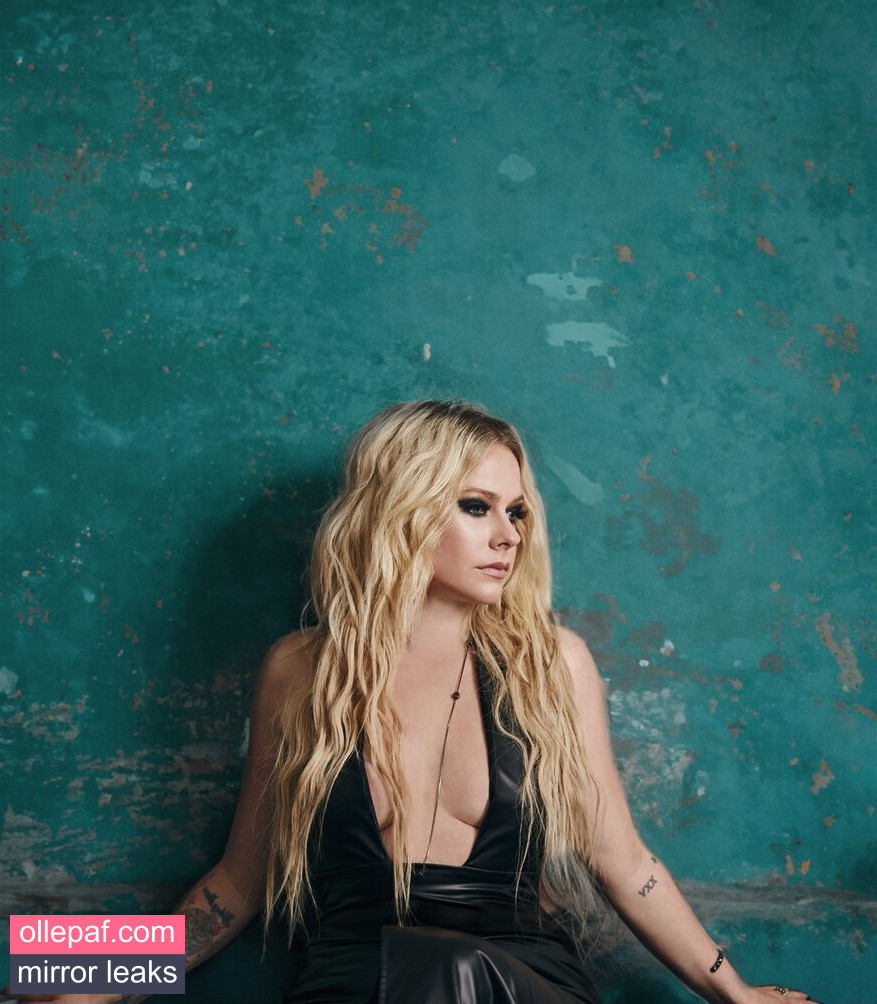 Latest Leaks Avril Lavigne Nude #609 - Fapello