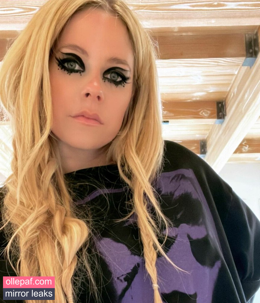Latest Leaks Avril Lavigne Nude #646 - Fapello