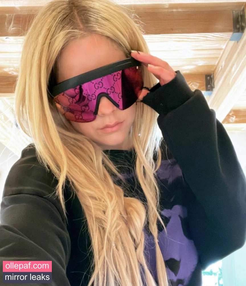 Latest Leaks Avril Lavigne Nude #647 - Fapello