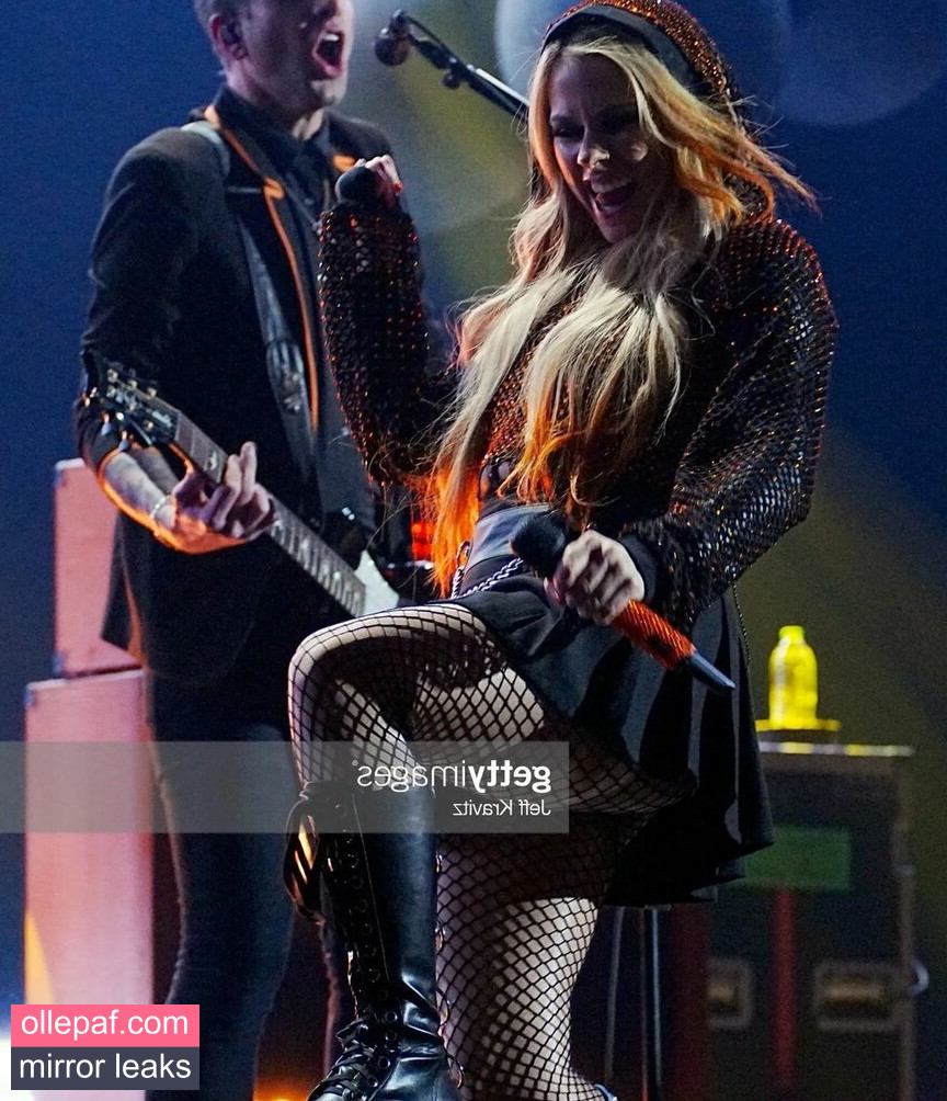 Latest Leaks Avril Lavigne Nude #659 - Fapello